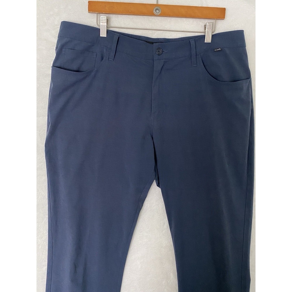 Travis Mathew Prestige Lifestyle Performance Slack Pants size 38 stretch‎ waist